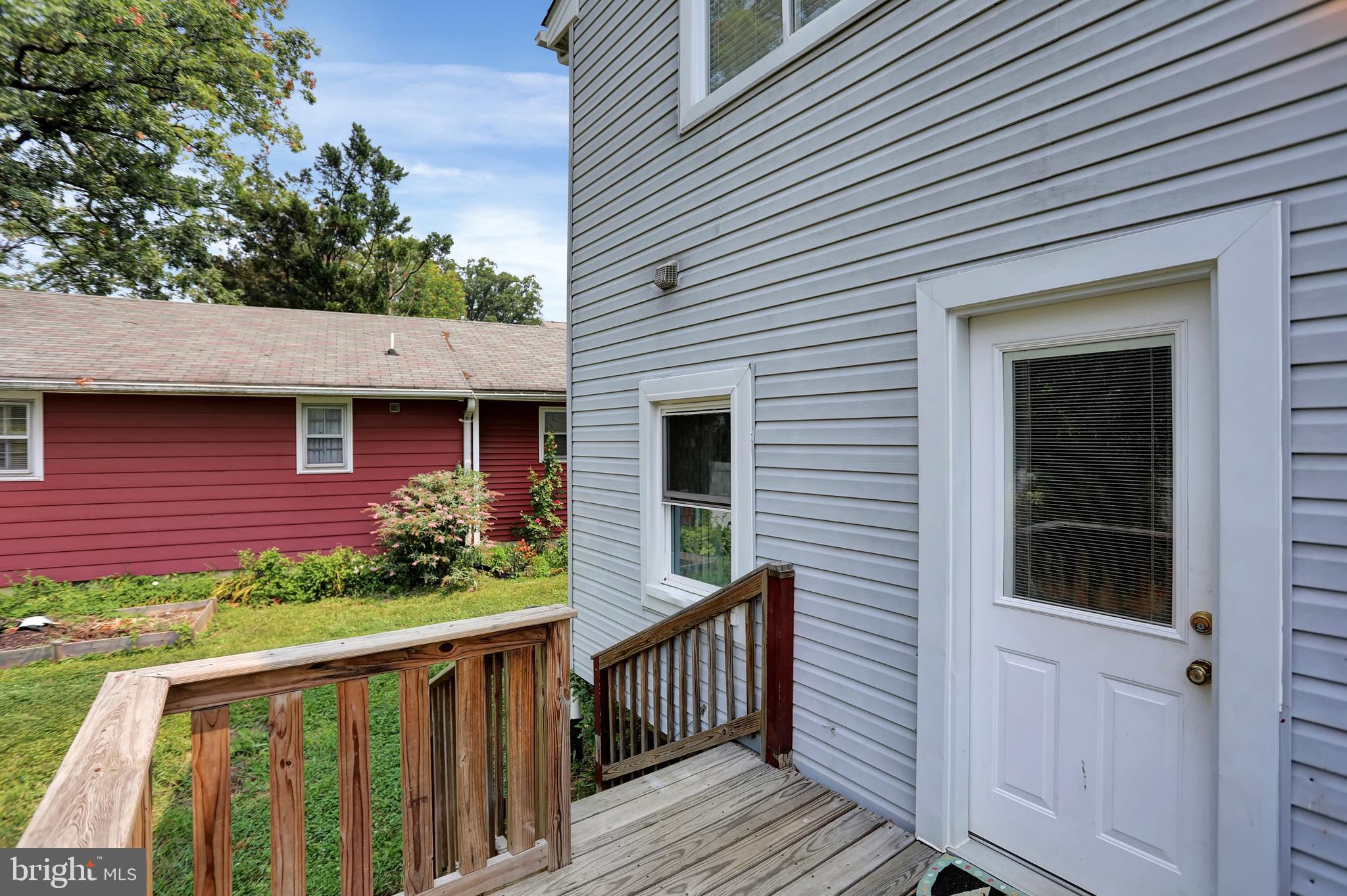 7810 Boston Avenue Silver Spring, MD 20910 - Photo 9 of 47 Rear Deck