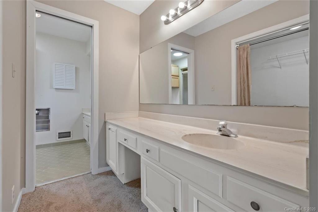 4013 Rounding Run Road Charlotte, NC 28277 - Photo 27 of 48