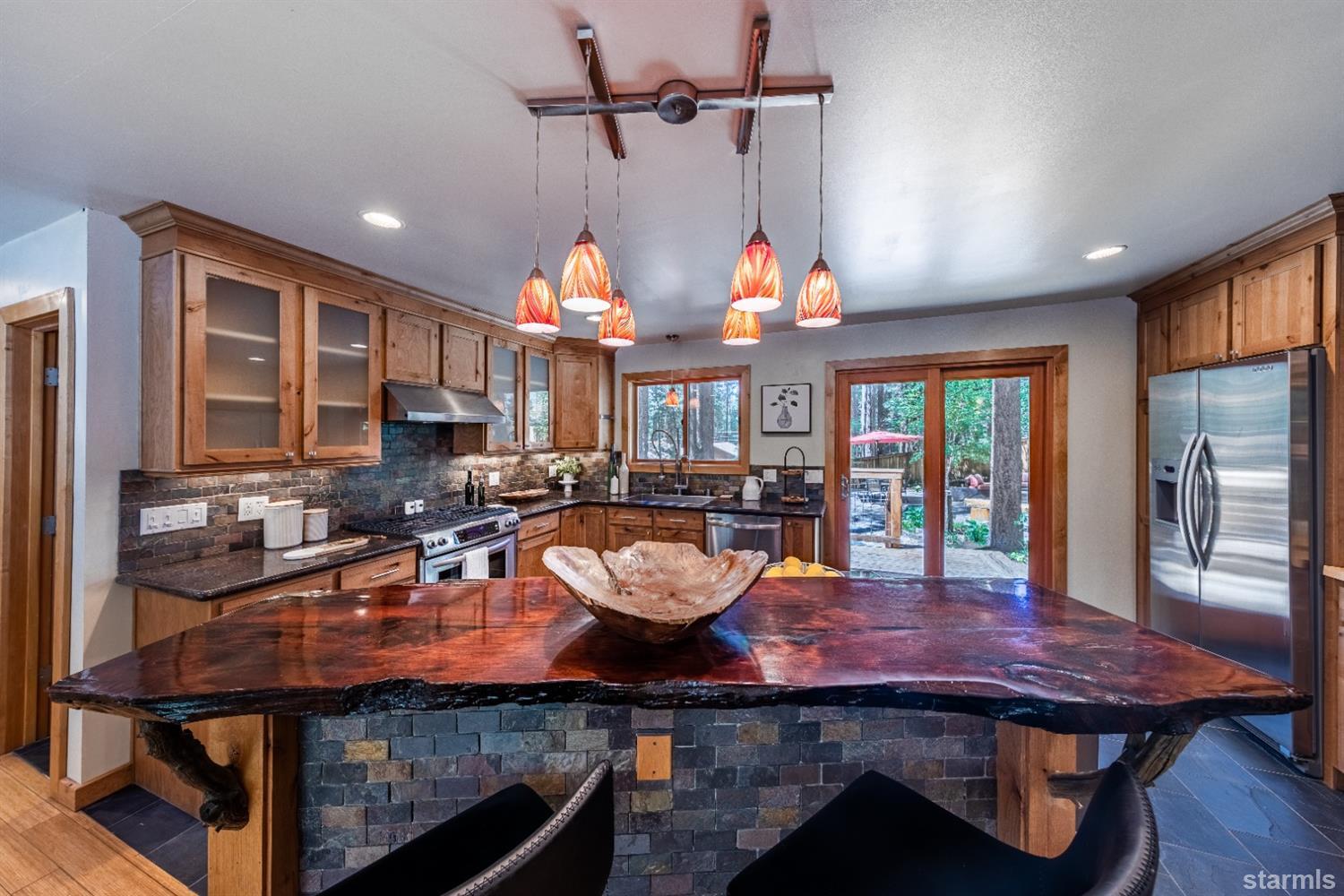 3540 Ralph Drive South Lake Tahoe, CA 96150 - Photo 9 of 25