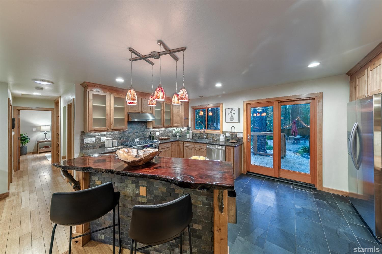 3540 Ralph Drive South Lake Tahoe, CA 96150 - Photo 10 of 25