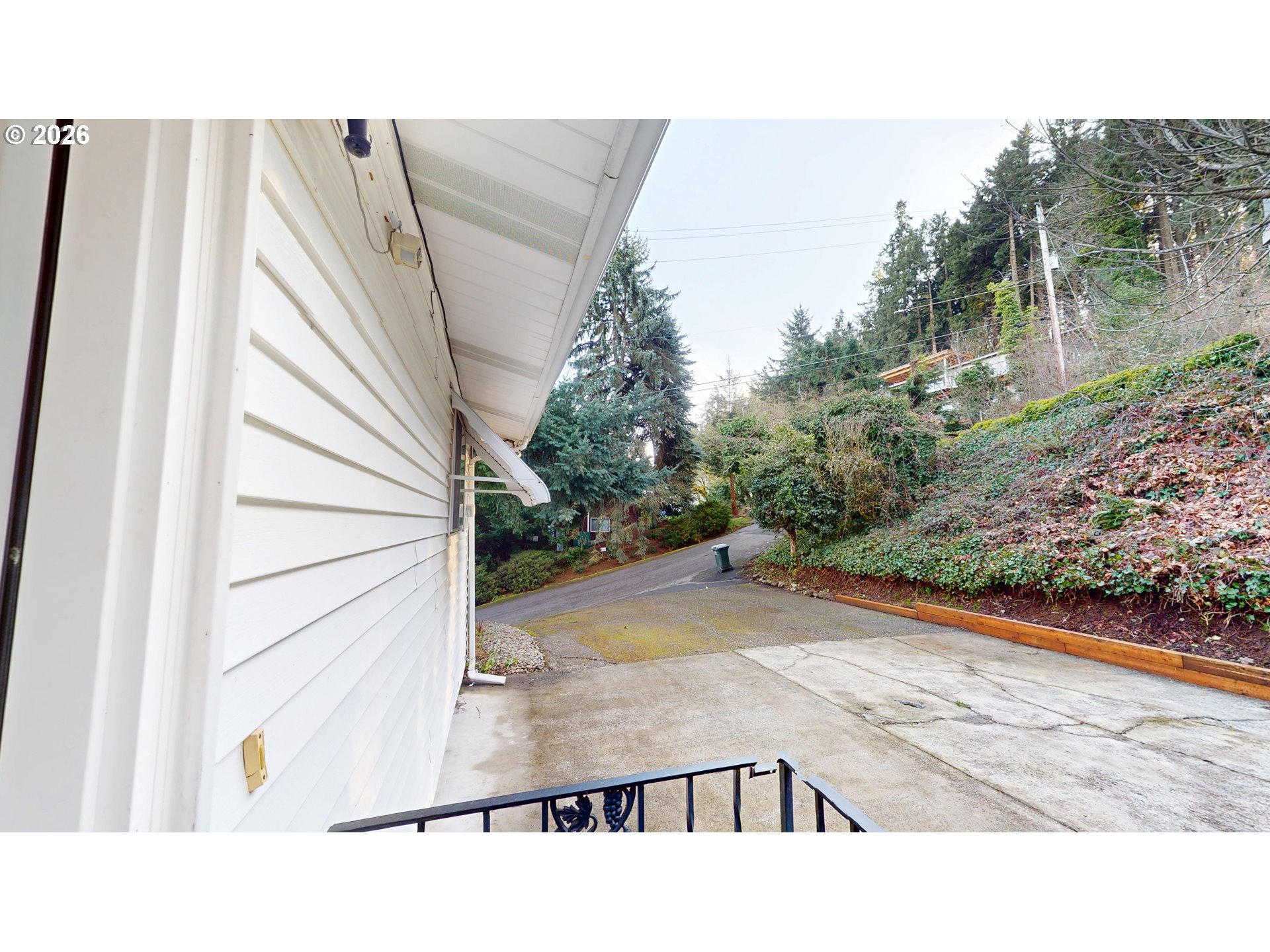 2145 Webb Street West Linn, OR 97068 - Photo 4 of 46 a view of a backyard of the house