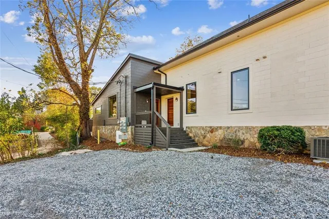 $2,500 | 955 Wylie Street Southeast, Unit 4, Atlanta, GA 30316