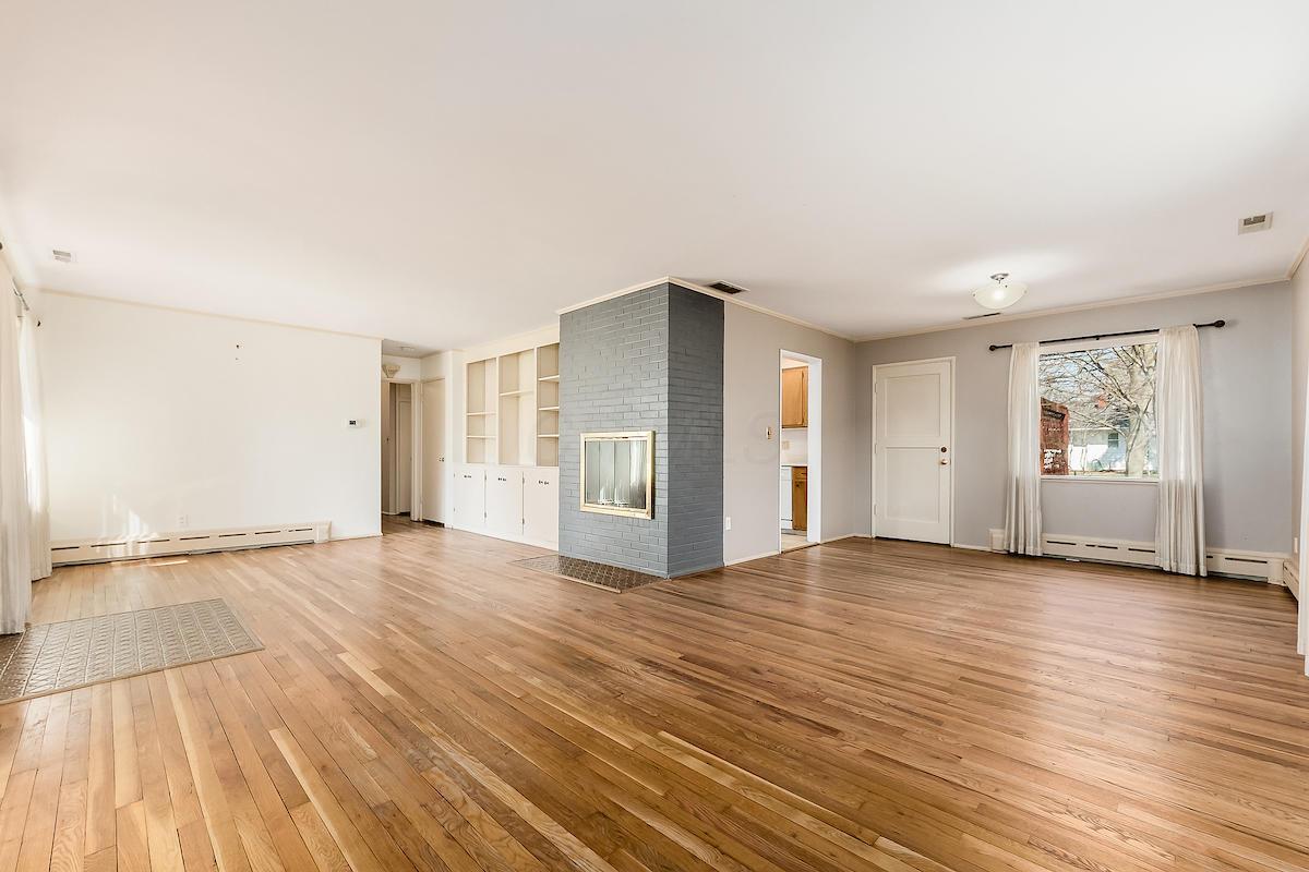 1918 Langham Road Columbus, OH 43221 - Photo 5 of 38