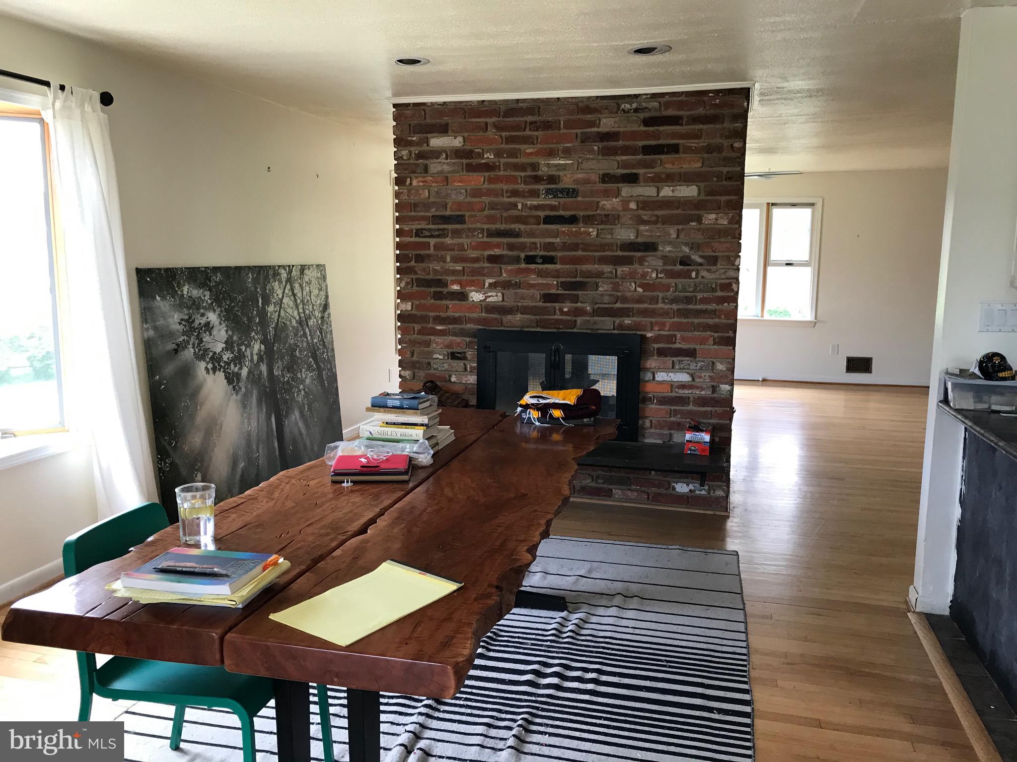 1550 Ridgely Drive Edgewater, MD 21037 - Photo 5 of 22 Dining area