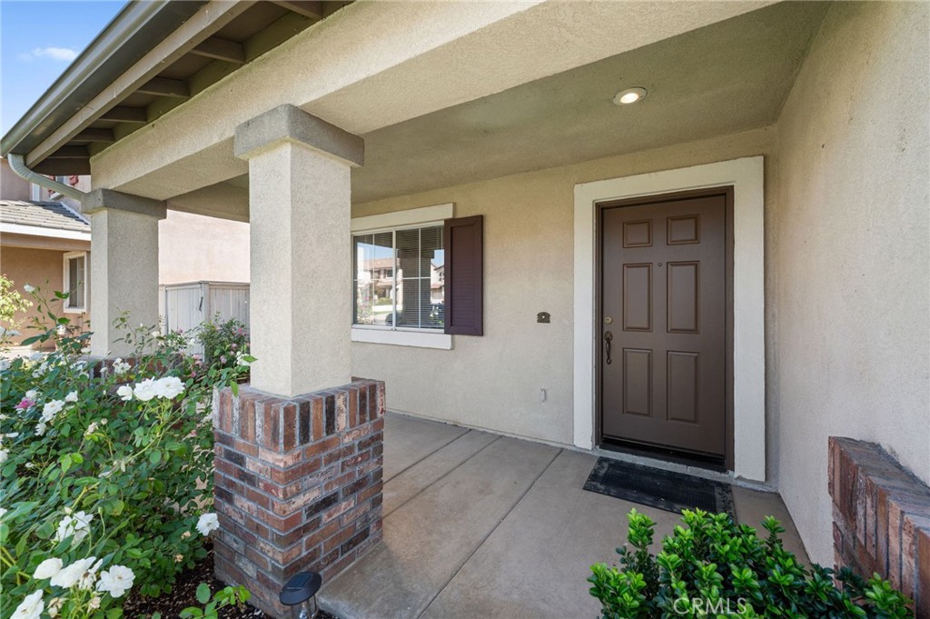 33751 Abbey Road Temecula, CA 92592 - Photo 5 of 41