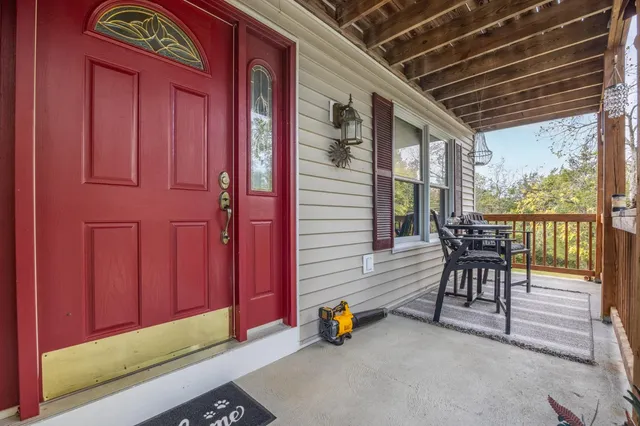 $399,900 | 18133 Rainbow Road, Lawrenceburg, IN 47025