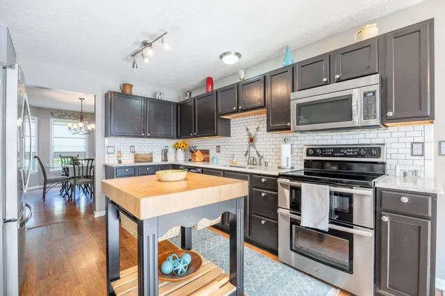 $399,900 | 18133 Rainbow Road, Lawrenceburg, IN 47025