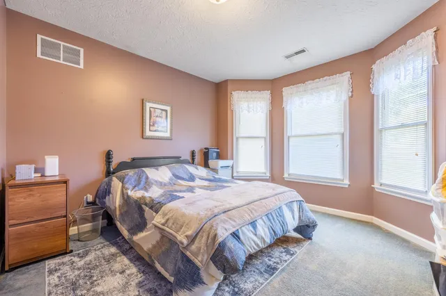 $399,900 | 18133 Rainbow Road, Lawrenceburg, IN 47025