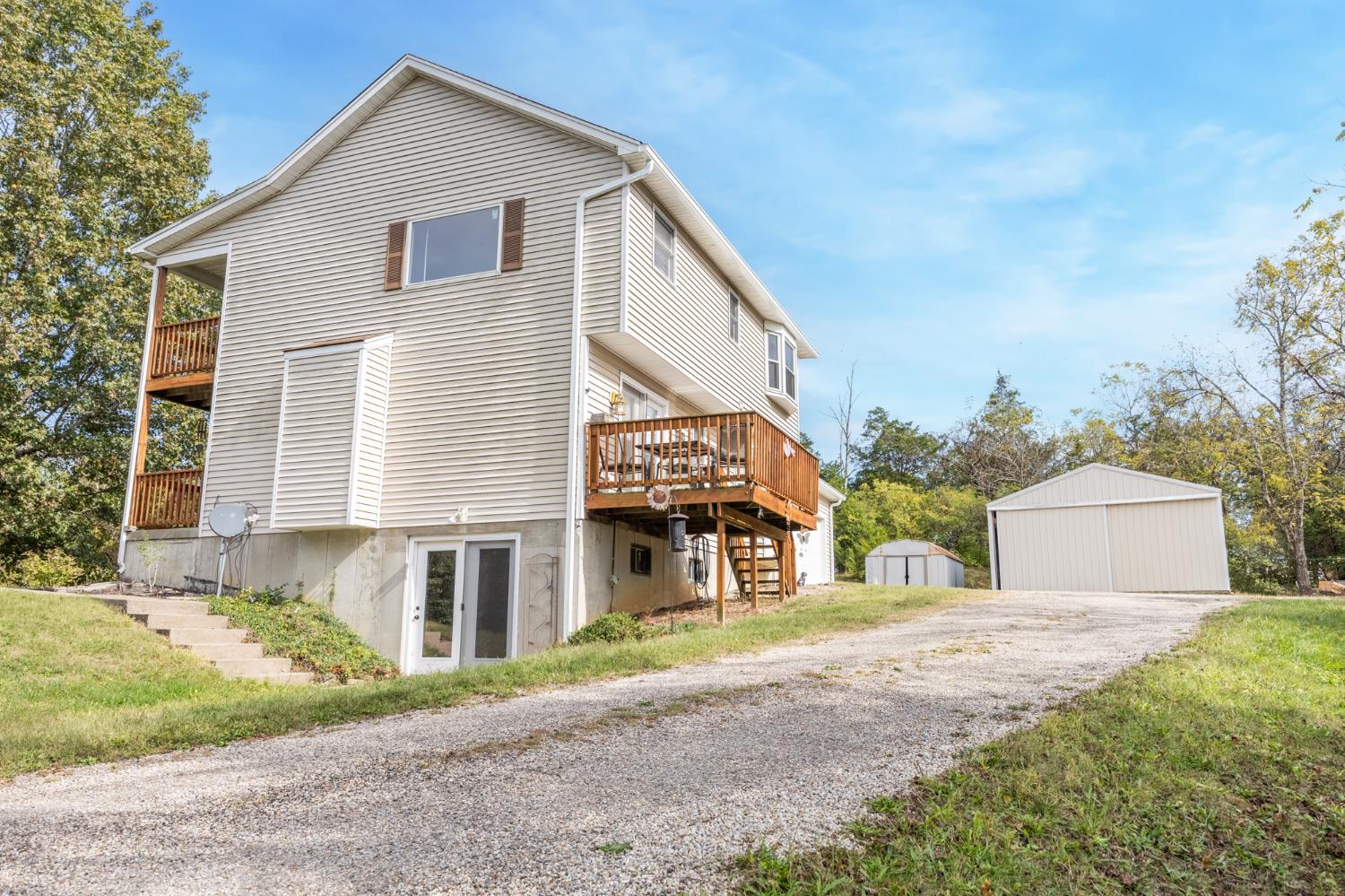 18133 Rainbow Road Lawrenceburg, IN 47025 - Photo 7 of 39