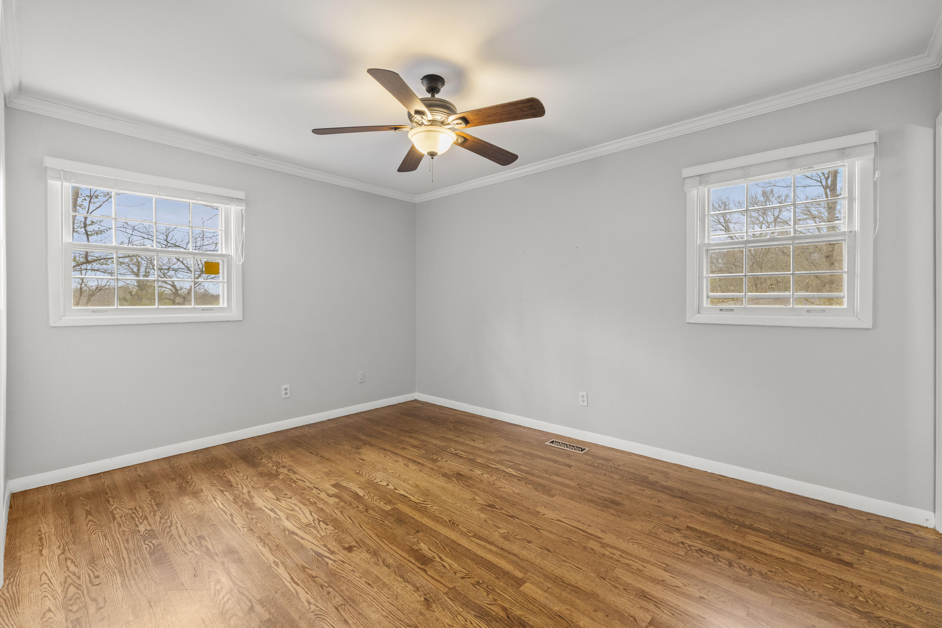 702 Albert Road Signal Mountain, TN 37377 - Photo 15 of 24 3rd Bedroom