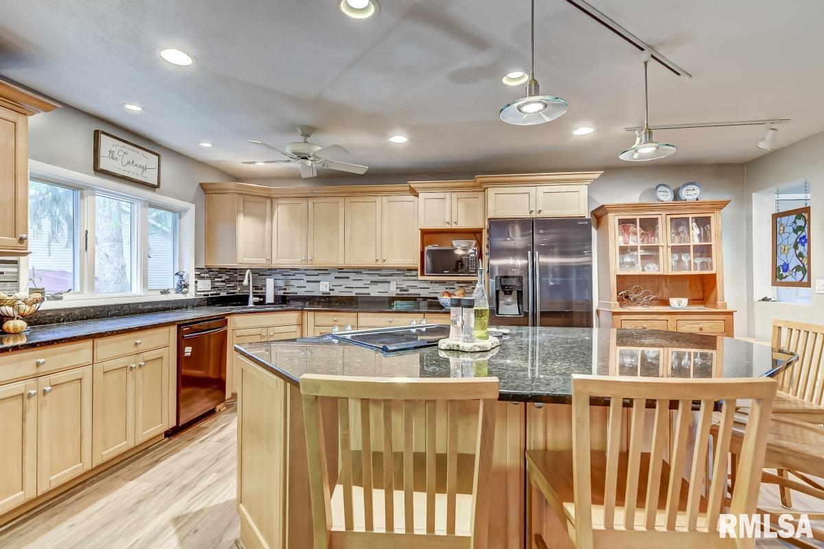 68 Villa Grove Springfield, IL 62712 - Photo 11 of 50 Gallery Image 11