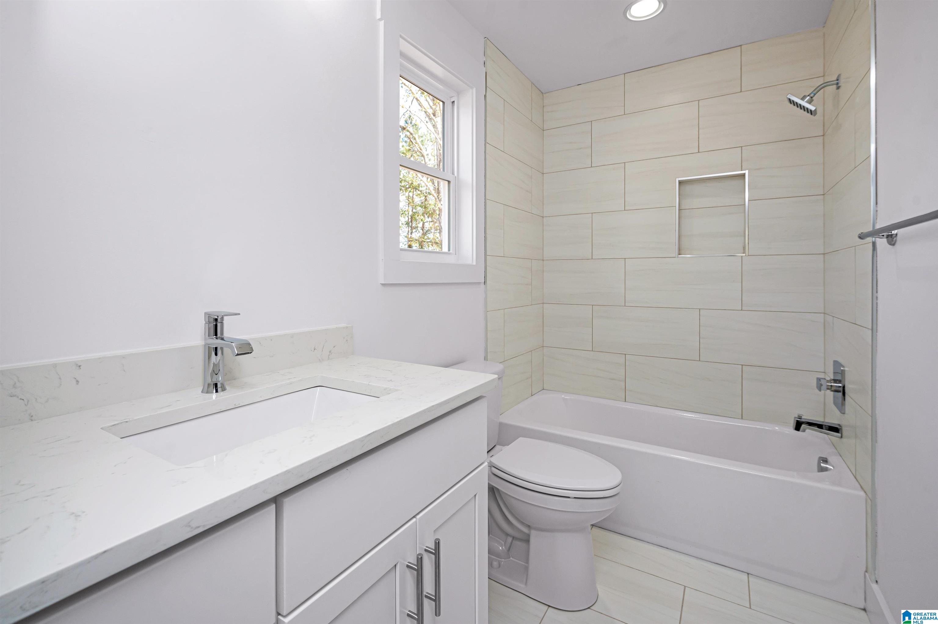 1009 Lake View Lane Calera, AL 35040 - Photo 43 of 52