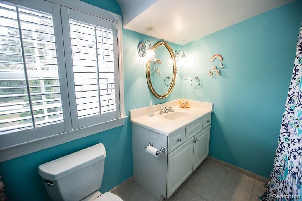 275 Barden Road Bloomfield Hills, MI 48304 - Photo 24 of 38