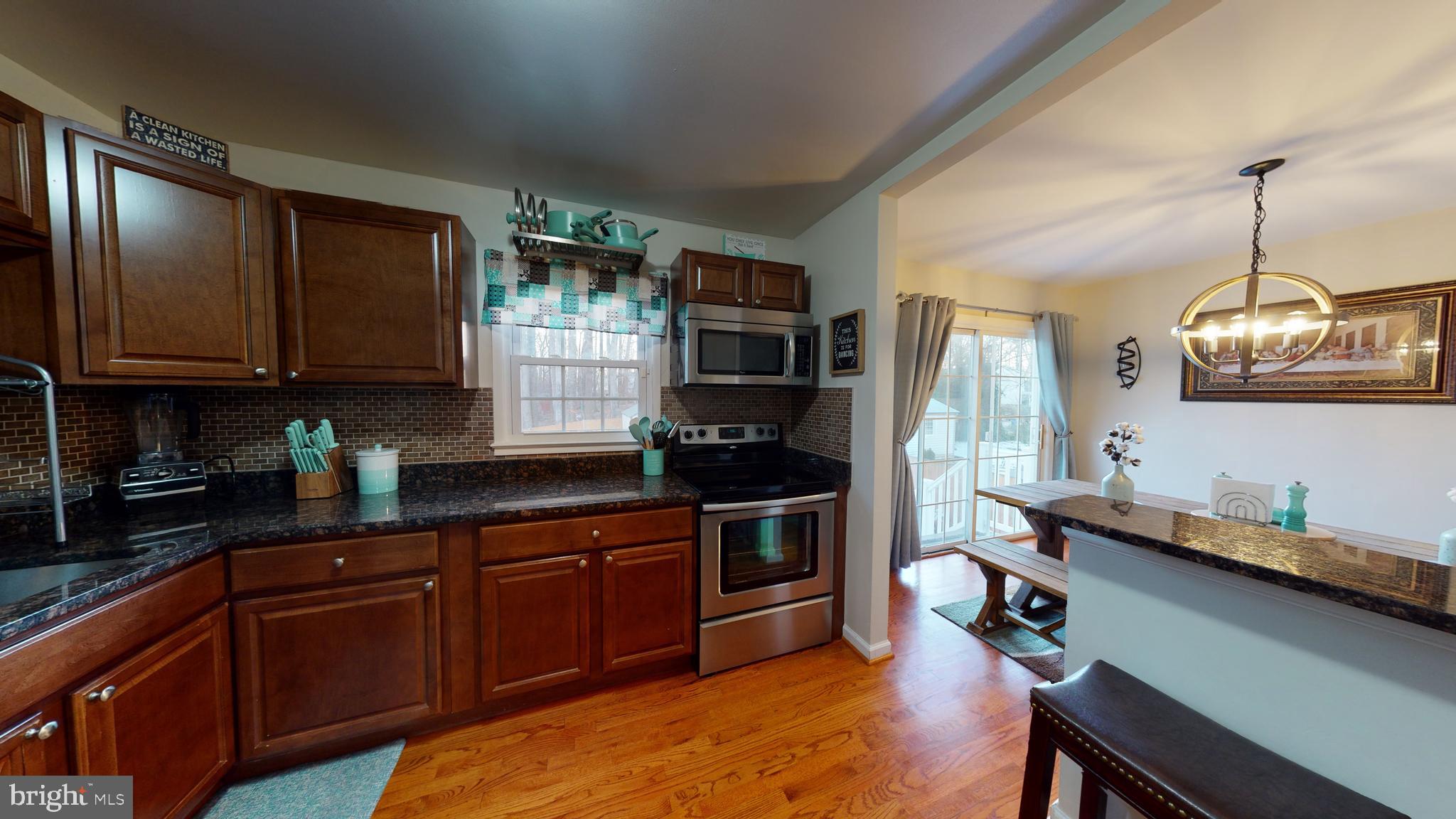 13204 Delaney Road Woodbridge, VA 22193 - Photo 3 of 21 Kitchen