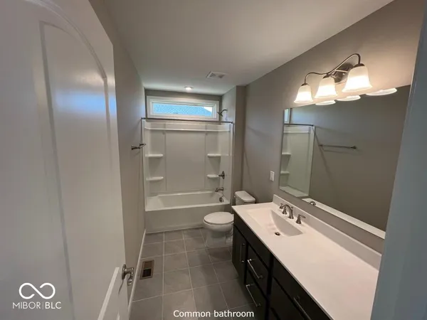 $3,950 | 12467 Coastal Place, Fishers, IN 46037