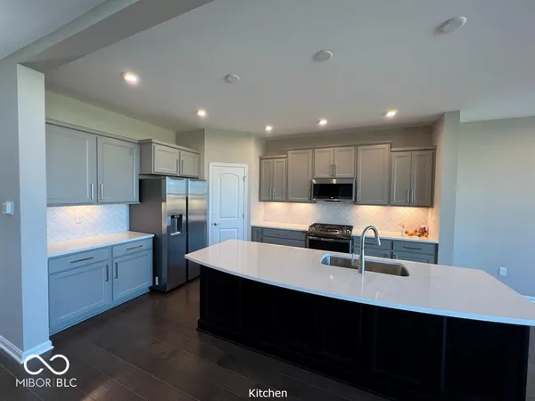 $3,950 | 12467 Coastal Place, Fishers, IN 46037