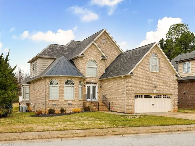 $595,000 | 203 Christi Lane, Kernersville, NC 27284