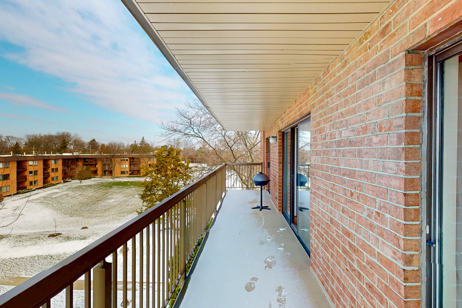 6443 Clarendon Hills Road, Unit 411K Willowbrook, IL 60527 - Photo 11 of 28