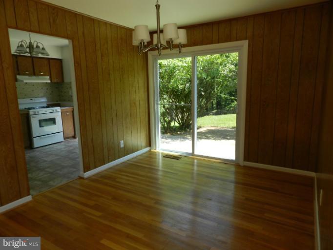 6744 Fox Meadow Road Baltimore, MD 21207 - Photo 5 of 13 Dining Room