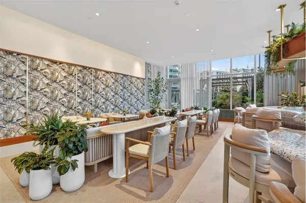 $5,500 | 77 Southeast 5th Street, Unit 2705, Miami, FL 33131