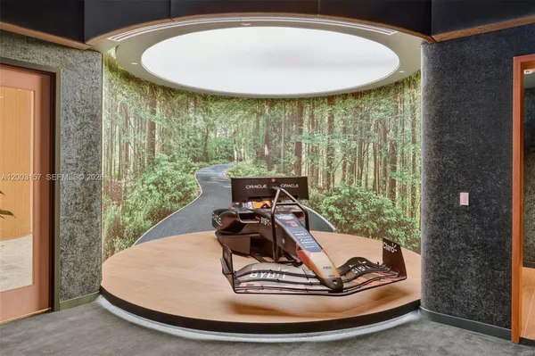 $5,500 | 77 Southeast 5th Street, Unit 2705, Miami, FL 33131