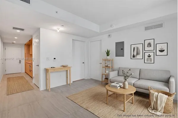 $5,500 | 77 Southeast 5th Street, Unit 2705, Miami, FL 33131