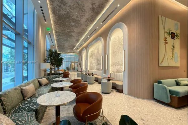 $5,500 | 77 Southeast 5th Street, Unit 2705, Miami, FL 33131