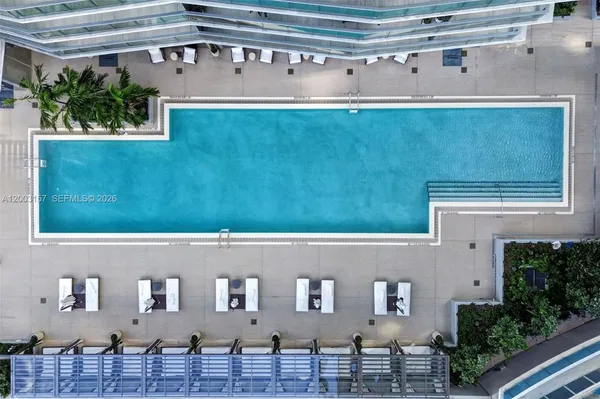 $5,500 | 77 Southeast 5th Street, Unit 2705, Miami, FL 33131