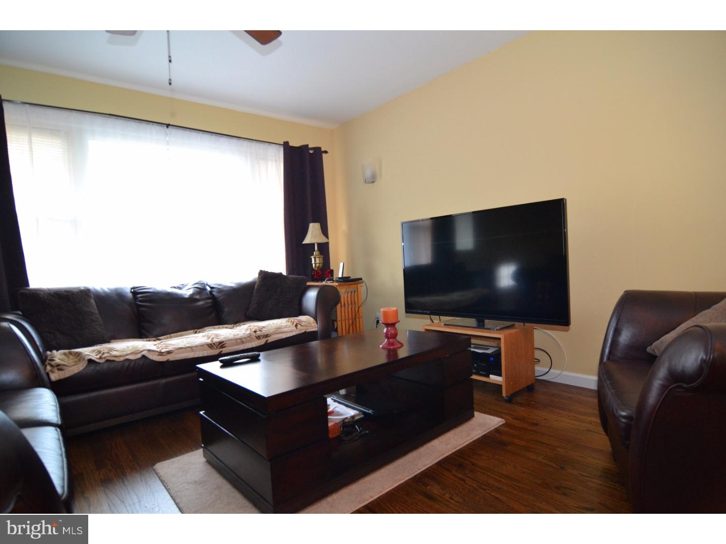 211 Green Ridge Road Voorhees, NJ 08043 - Photo 3 of 14