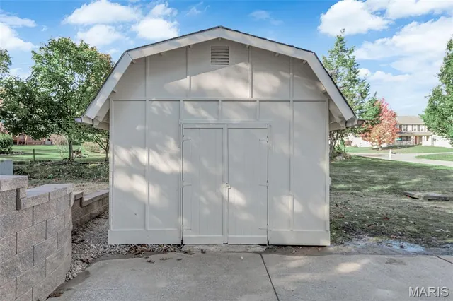 $375,000 | 4002 Summerfield Parkway, St. Charles, MO 63304