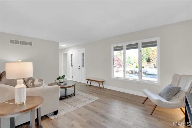 $368,500 | 4002 Summerfield Parkway, St. Charles, MO 63304