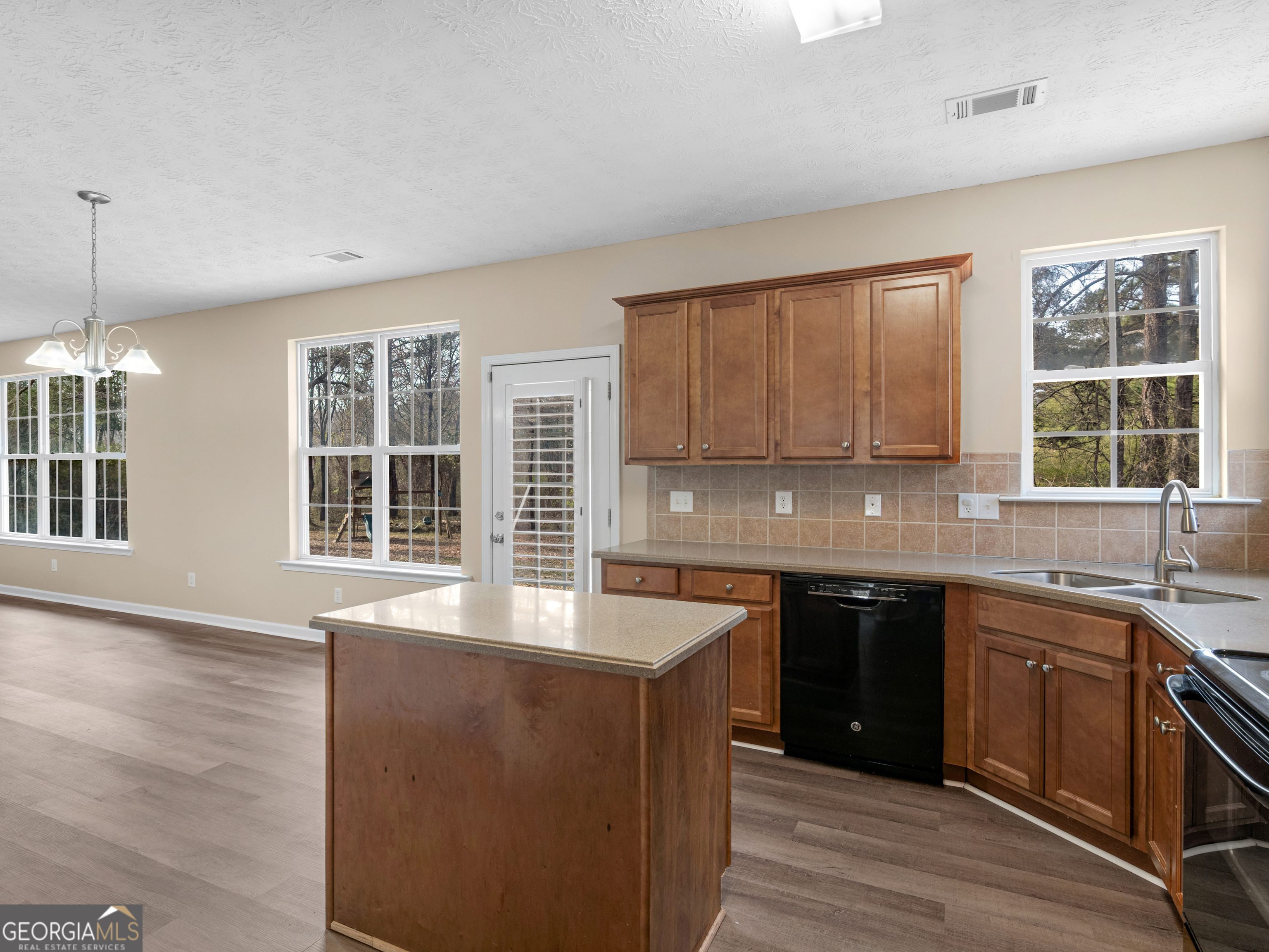 965 Navaho Trail Monroe, GA 30655 - Photo 21 of 59