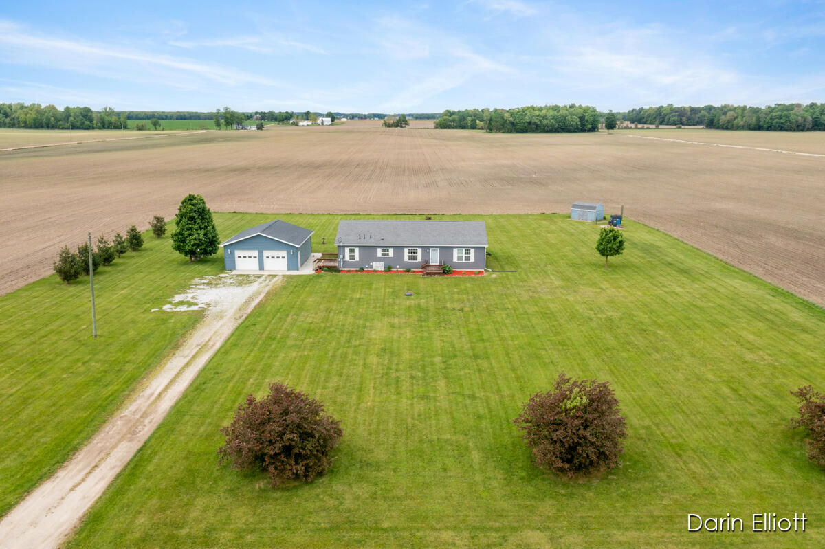 1141 East Tupper Lake Road Lake Odessa, MI 48849 - Photo 2 of 39 IMG_1021