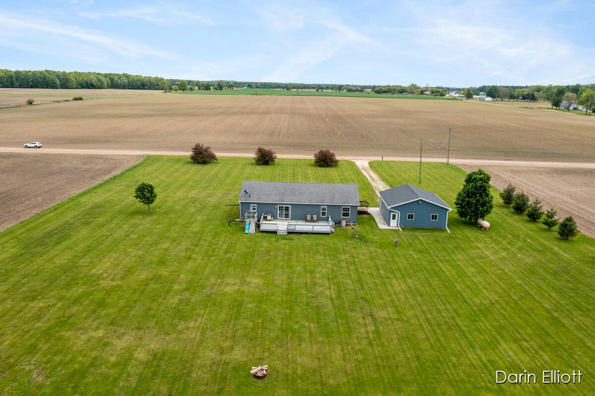 1141 East Tupper Lake Road Lake Odessa, MI 48849 - Photo 5 of 39 IMG_1024