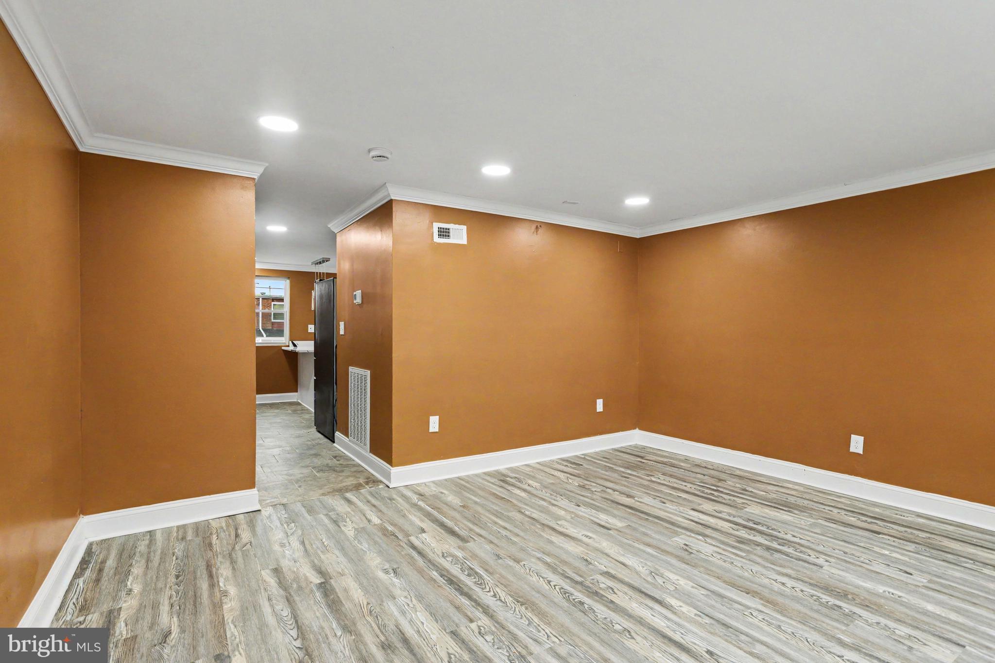 7945 Eastdale Road Baltimore, MD 21224 - Photo 3 of 26