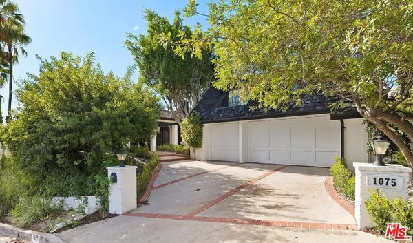 $52,000 | 1075 Wallace Ridge, Beverly Hills, CA 90210