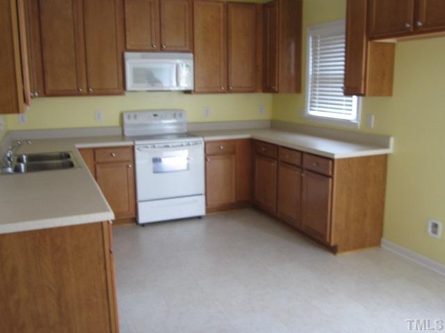 1040 Scotts Ridge Trail Apex, NC 27502 - Photo 8 of 8 Gallery Image 8