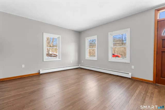 $334,900 | 373 Collinsville Road, Farmington, CT 06085