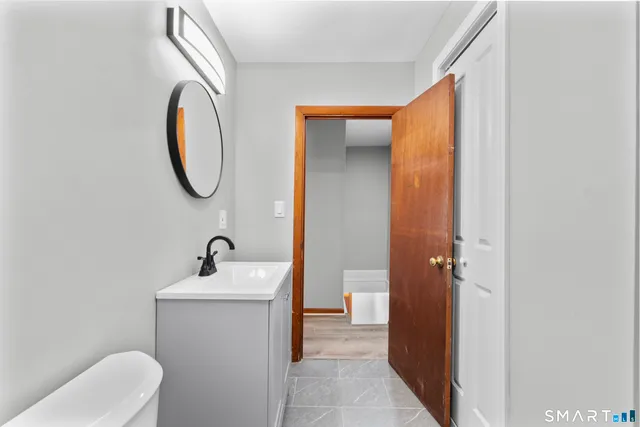 $334,900 | 373 Collinsville Road, Farmington, CT 06085