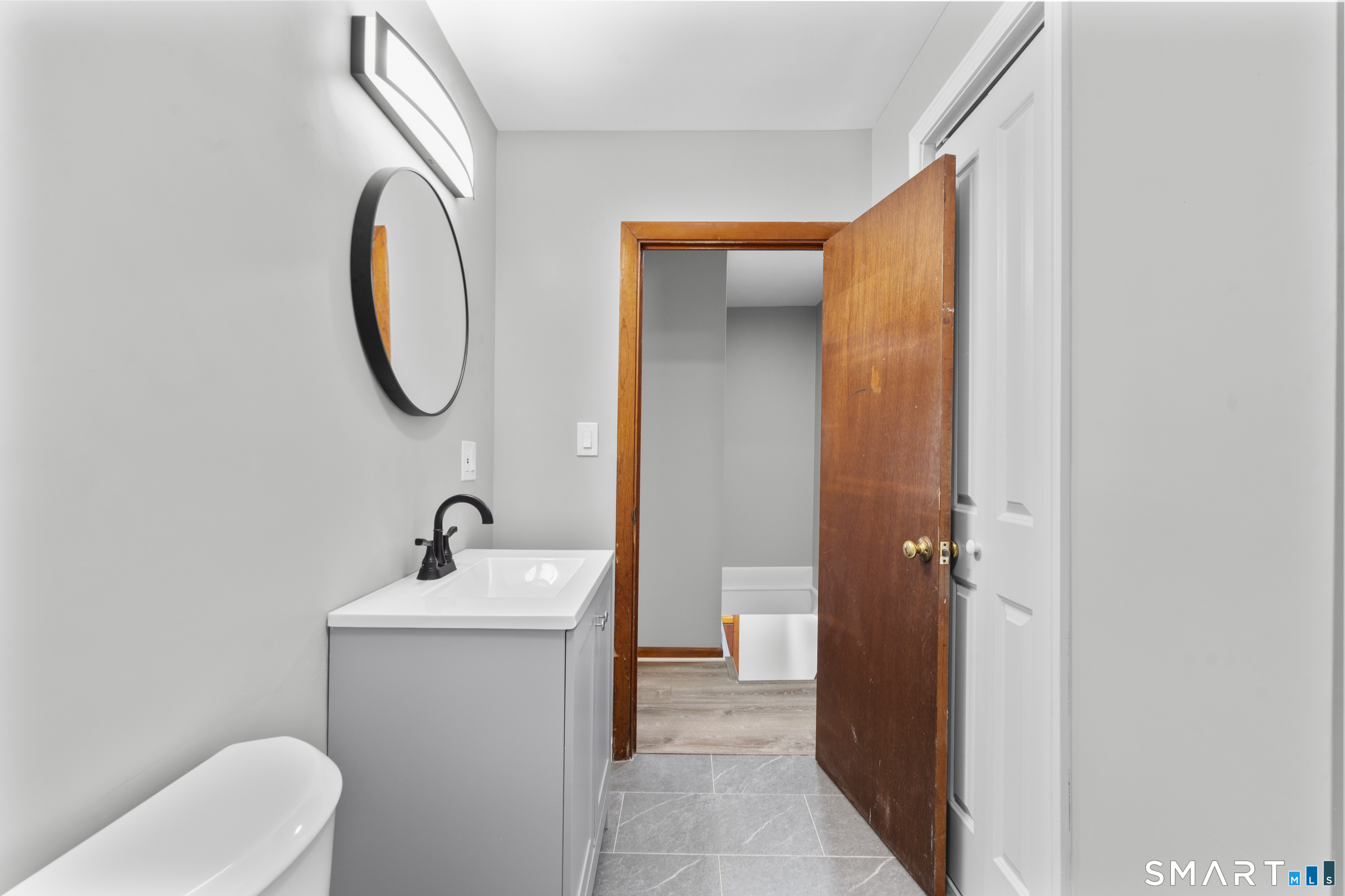 373 Collinsville Road Farmington, CT 06085 - Photo 19 of 29