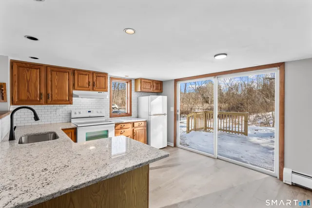 $334,900 | 373 Collinsville Road, Farmington, CT 06085