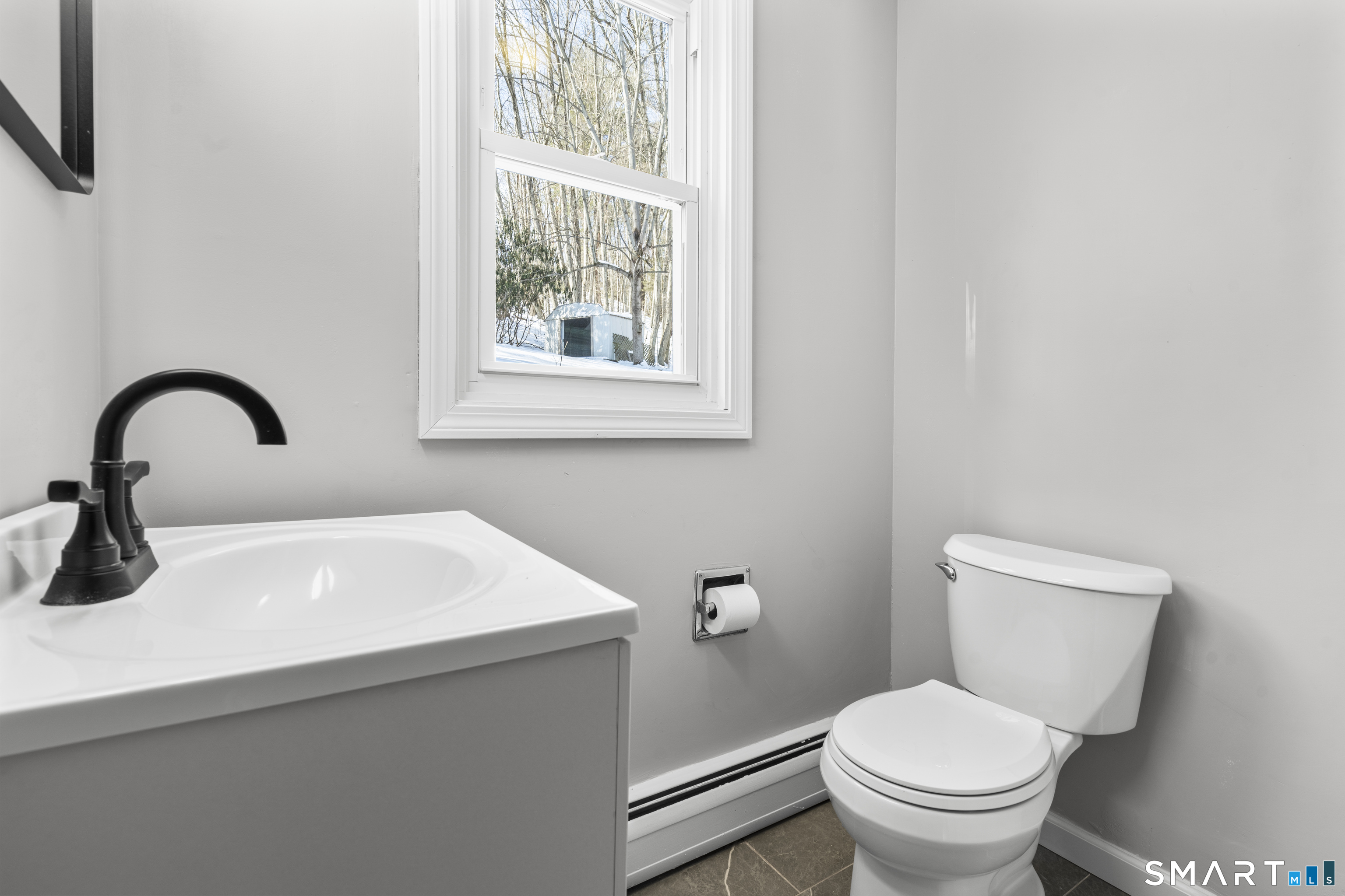 373 Collinsville Road Farmington, CT 06085 - Photo 9 of 29