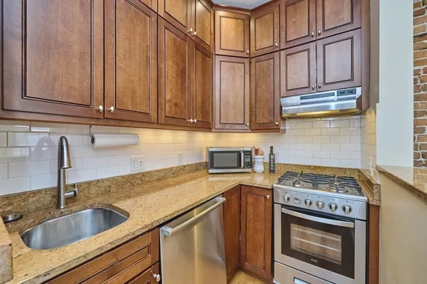 $3,875 | 89 Waltham Street, Unit 4, Boston, MA 02118