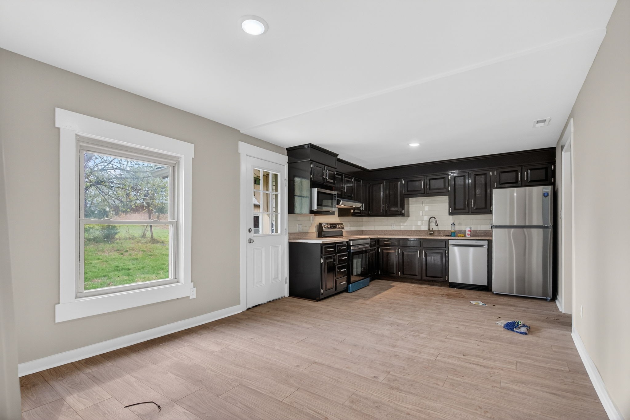 946 Clearview Road Cottontown, TN 37048 - Photo 8 of 33