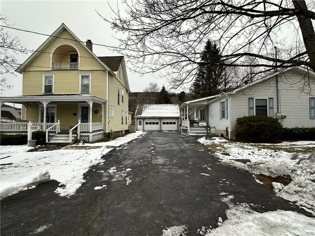 $275,000 | 9 New Street, Walton, NY 13856