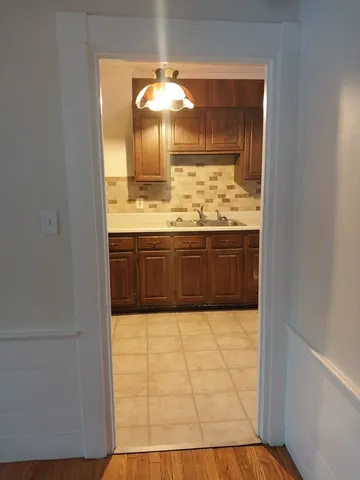 $2,200 | 49 Salem Street, Unit 1, Haverhill, MA 01835