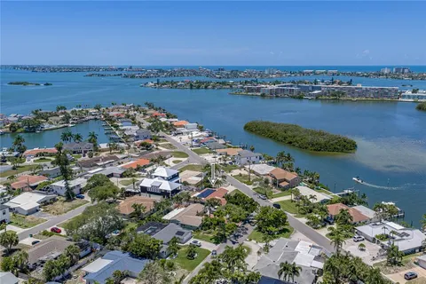 $850,000 | 6717 Cardinal Drive South, St. Petersburg, FL 33707