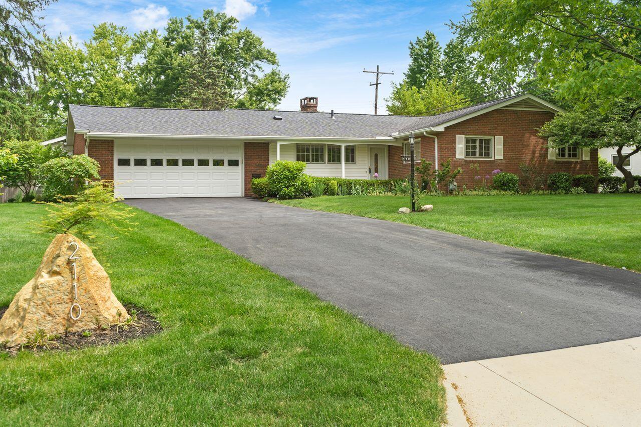 2110 Lytham Road Columbus, OH 43220 - Photo 2 of 39 Front Exterior