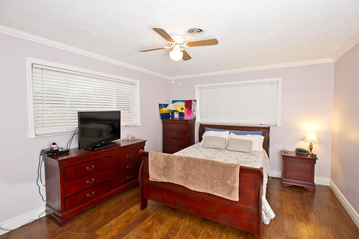 1026 West Camino Real Boca Raton, FL 33486 - Photo 12 of 32 12 Master Bedroom Upstairs