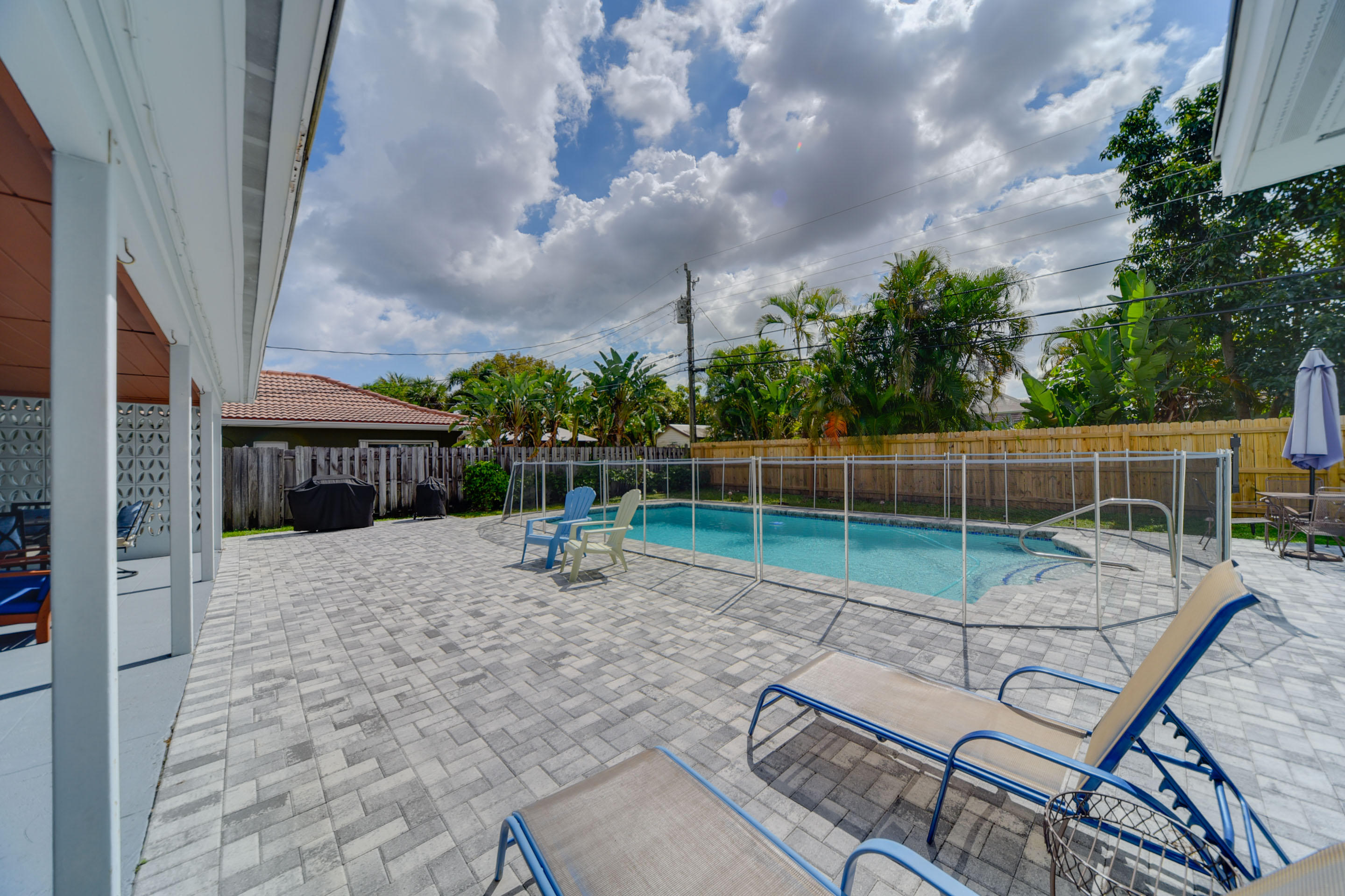 1026 West Camino Real Boca Raton, FL 33486 - Photo 26 of 32 26 Pool